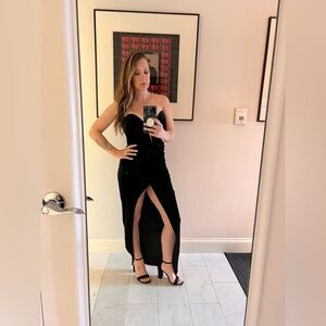 Lulu's Black Strapless Velvet Gown with Thigh Slit